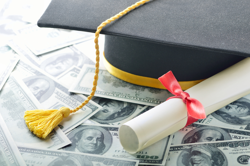 Funding for Students: A Brief Guide to Paying for Your Education Funding for Students: A Brief Guide to Paying for Your Education